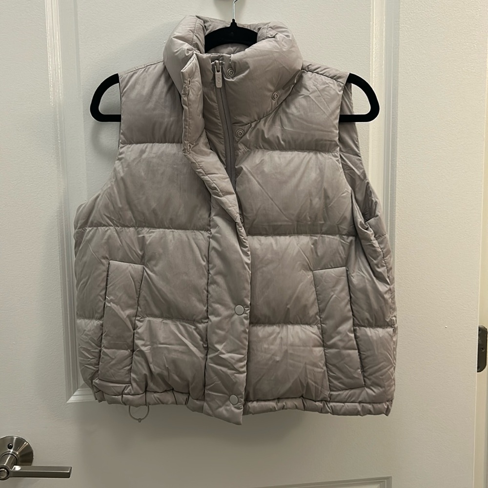 Lululemon Size 2 Wunderpuff vest
